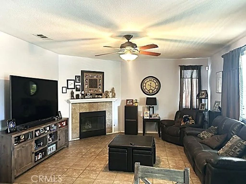 Photo of 226 Berisso Court, San Jacinto, CA 92582 (MLS # SW26103914)