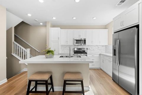 Photo of 1227 Sunrise Vw #105, San Marcos, CA 92078 (MLS # NDP2601728)