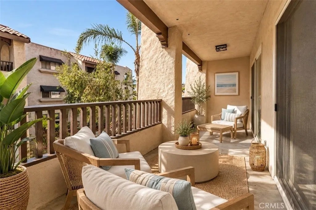 2514 Clairemont 107
