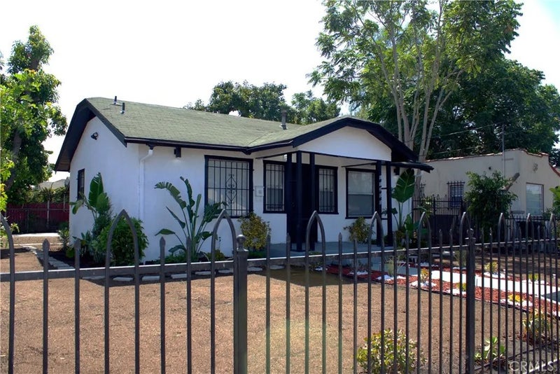 11200 Stanford