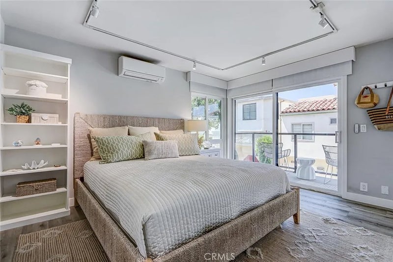 2512 Ocean
