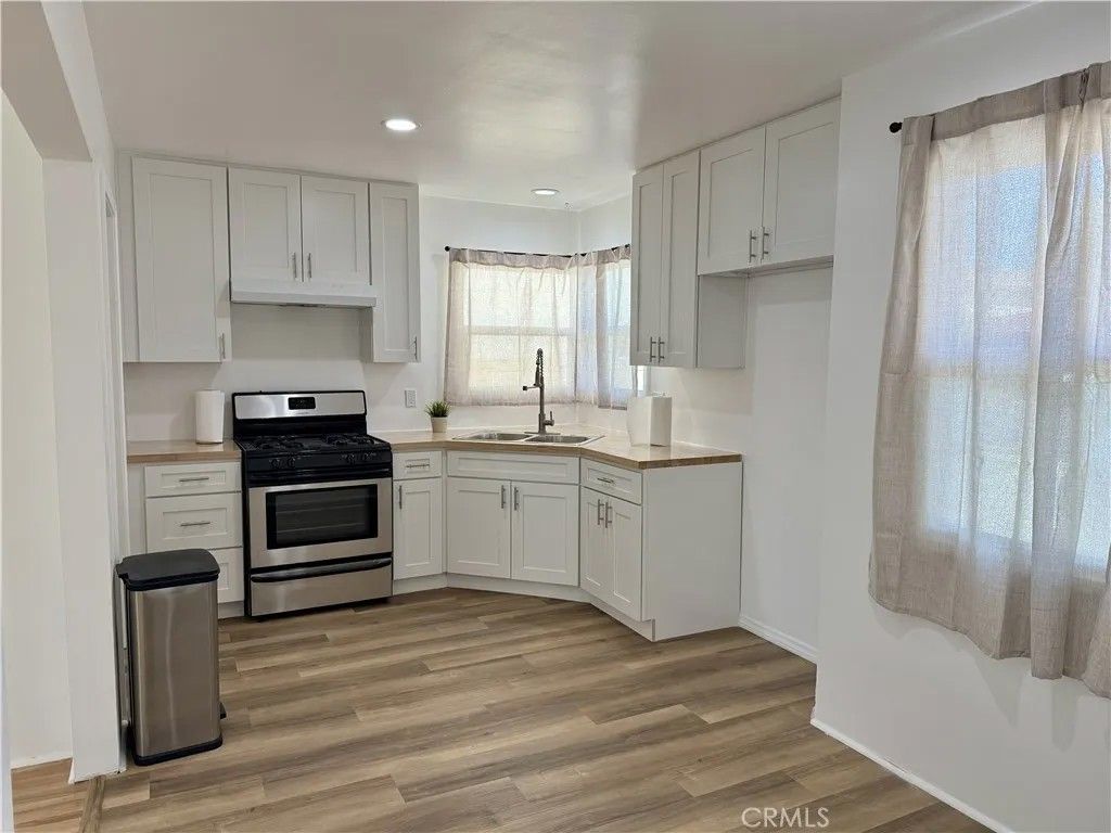 Photo of 719 S Walnut Ave, Brea, CA 92821 (MLS # CV26078250)