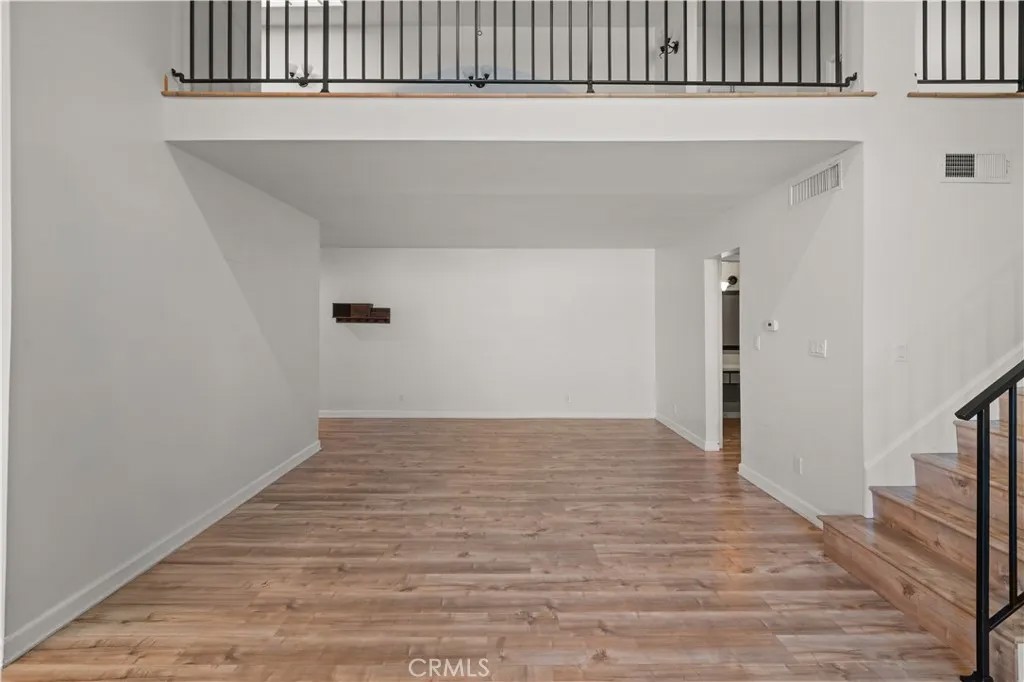 320 E Stocker Street 317