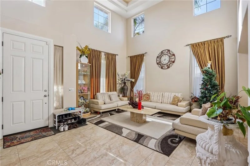 7885 RETRIEVER Street