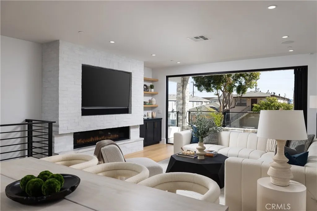 1313 Ocean Avenue