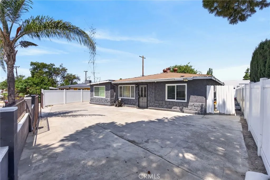 13813 Clearcrest