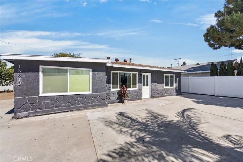 13813 Clearcrest