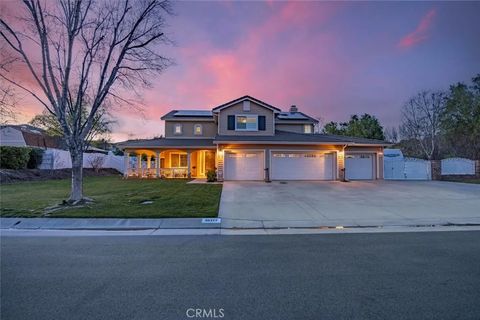 Photo of 30177 Sagecrest Way, Castaic, CA 91384 (MLS # SR26039747)