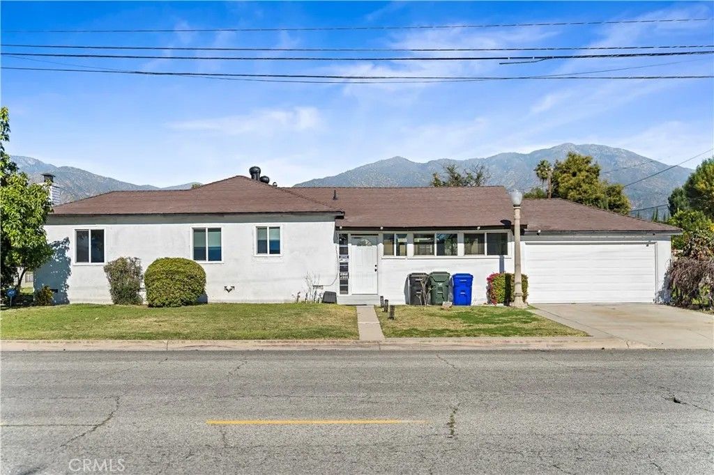 Photo of 2338 Rochelle Ave, Monrovia, CA 91016 (MLS # WS26035534)