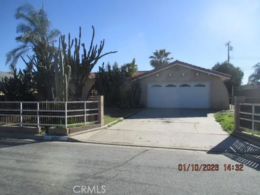 Photo of 41797 Shady Ln, Hemet, CA 92544 (MLS # SW26008658)