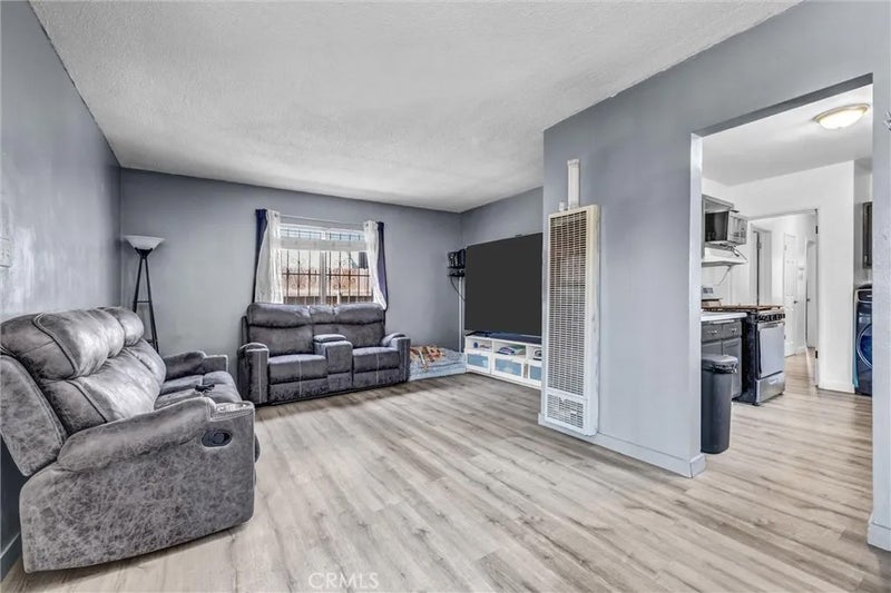 9402 Hickory