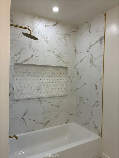 Tiny photo for 6012 Regino Avenue, 29 Palms, CA 92277 (MLS # SW25249292)