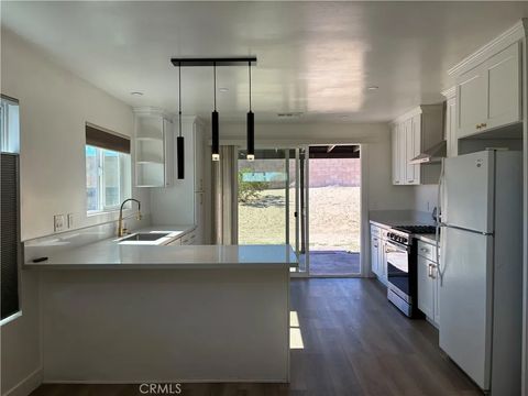 Tiny photo for 6012 Regino Avenue, 29 Palms, CA 92277 (MLS # SW25249292)