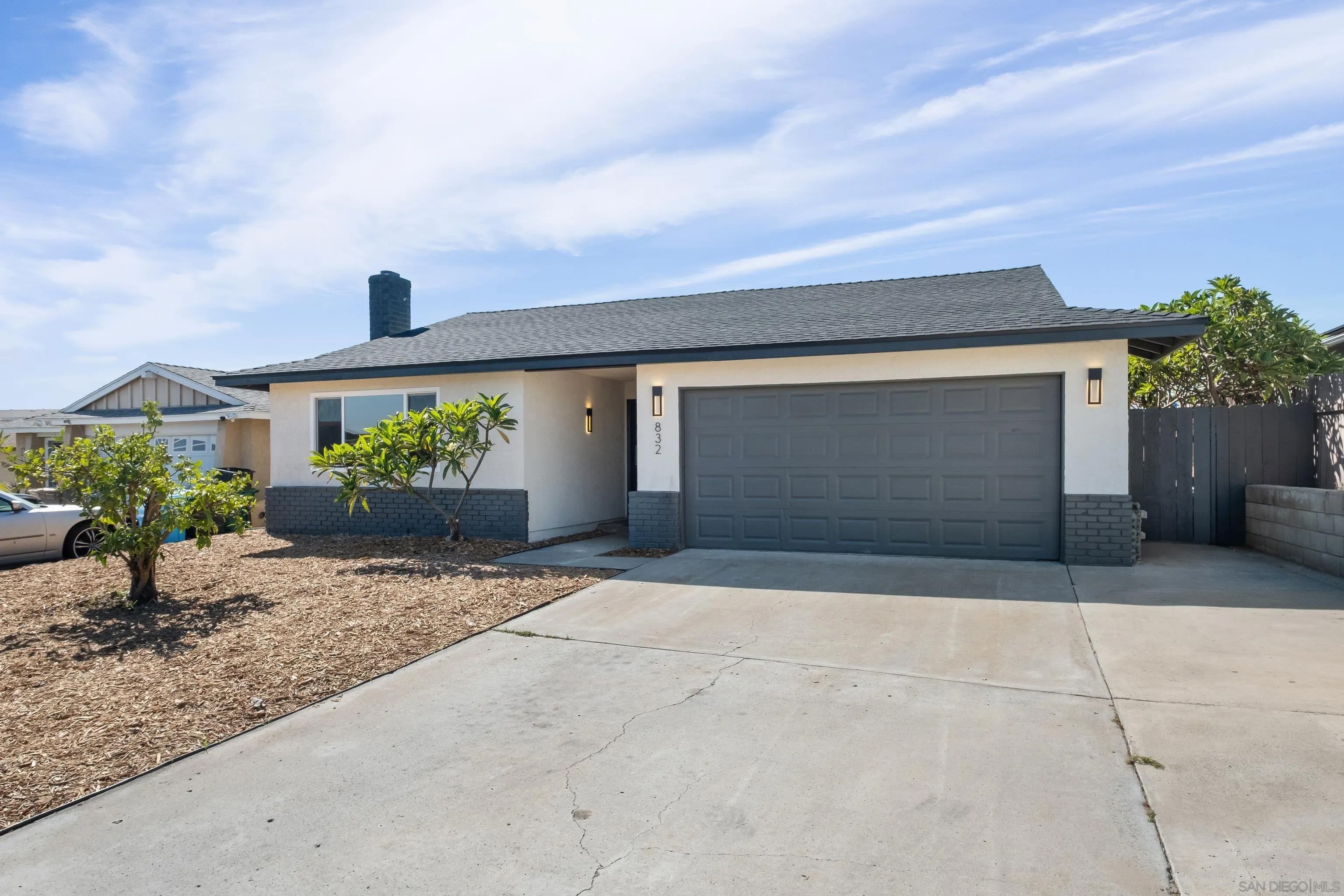 832 Reef Drive
