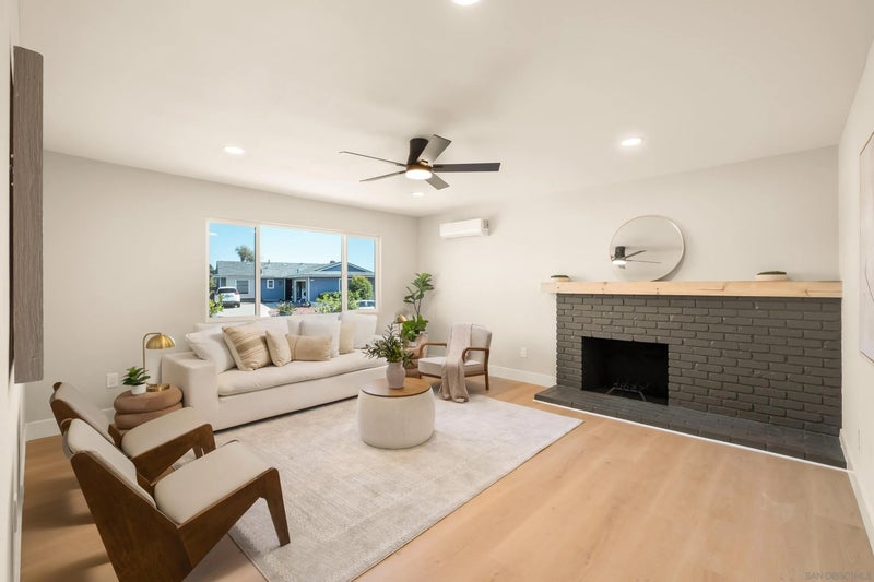 832 Reef Drive
