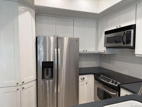 Photo of 620 State St #115, San Diego, CA 92101 (MLS # 250042094)