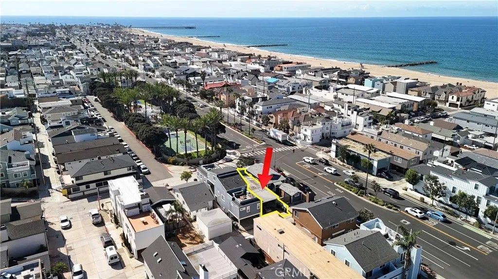 Photo of 207 38th Street, Newport Beach, CA 92663 (MLS # PW26082672)