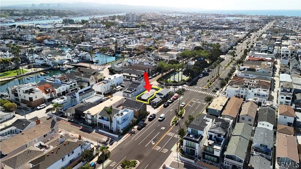 Photo of 207 38th Street, Newport Beach, CA 92663 (MLS # PW26082672)