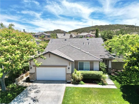 Photo of 27617 Bottle Brush Way, Murrieta, CA 92562 (MLS # IV26130640)