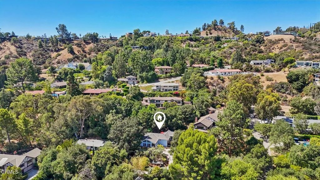 627 Linda Vista Avenue