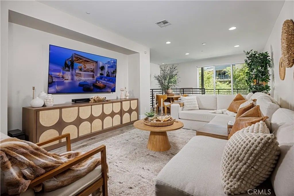 Photo of 108 Rockefeller, Irvine, CA 92612 (MLS # OC26095178)