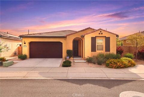 Photo of 39906 Felicita Parkway, Palm Desert, CA 92211 (MLS # PW26083322)