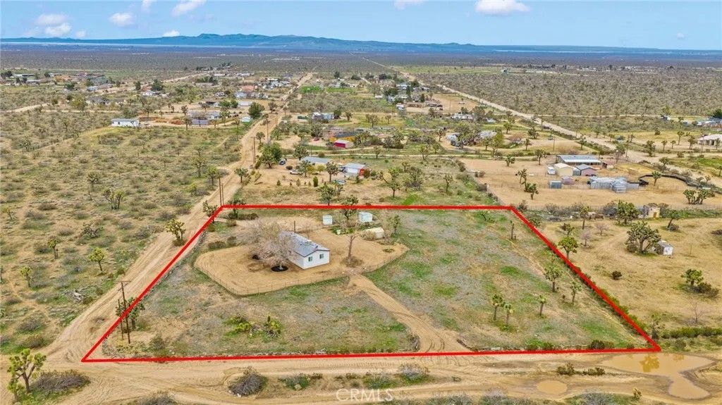 Photo of 6450 Maricopa Road, Phelan, CA 92371 (MLS # HD26082092)