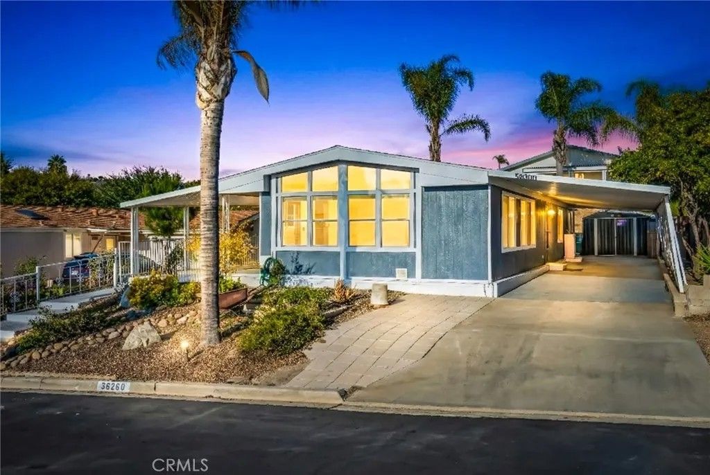 Photo of 38200 Via Del Largo, Murrieta, CA 92563 (MLS # SW25272357)