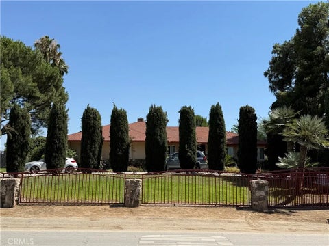 Photo of 7701 Reynolds ST, Bakersfield, CA 93307 (MLS # IG26135131)