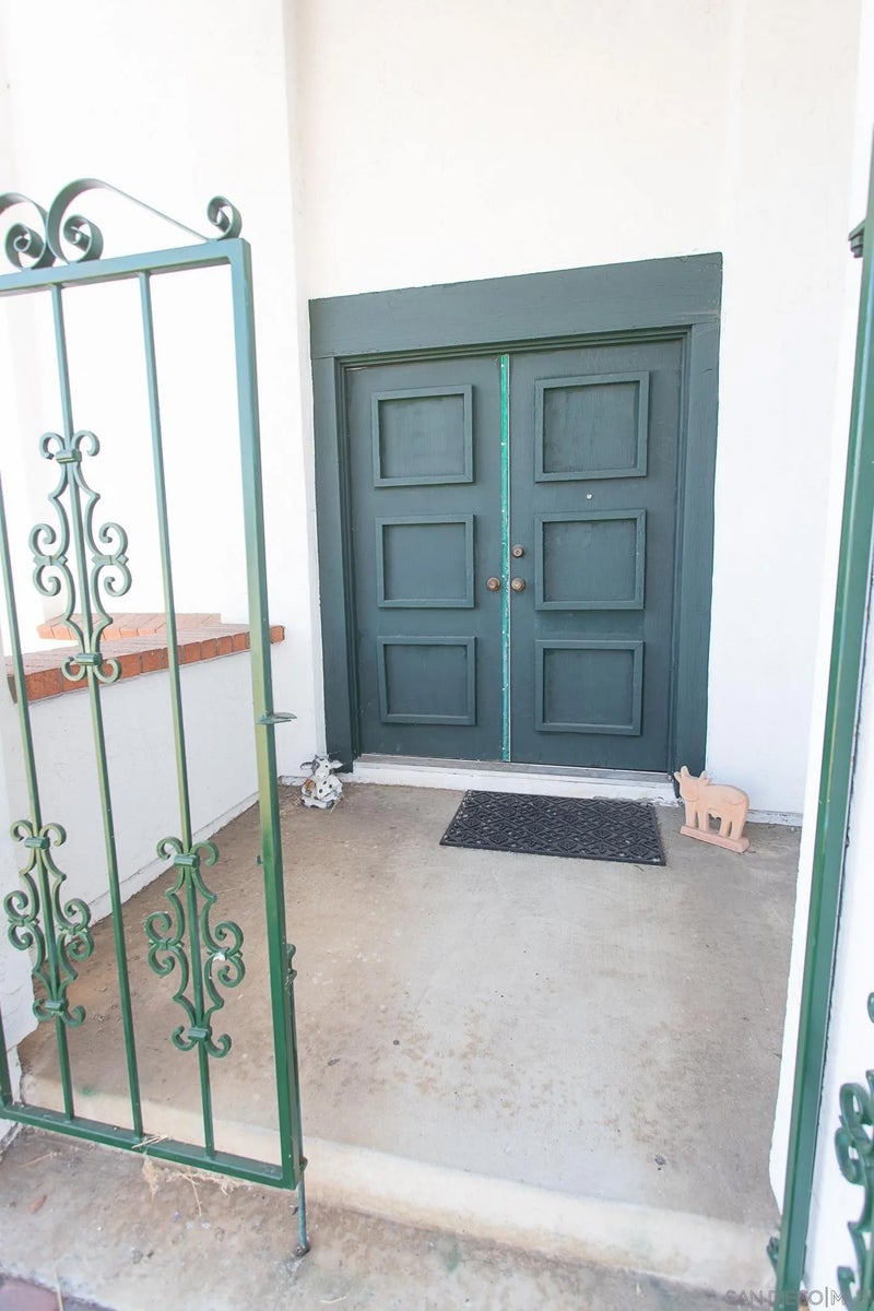 1660 Lomacita Terrace