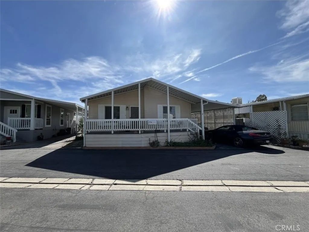 Photo of 17 Serra Way, Mission Hills (san Fernando), CA 91345 (MLS # SR26042993)