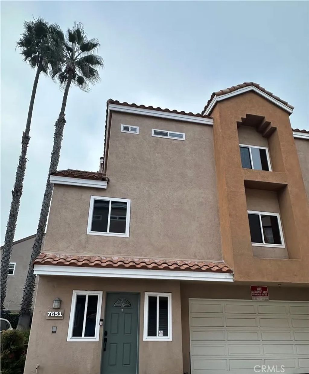 Photo of 7651 Yorktown Avenue, Huntington Beach, CA 92648 (MLS # OC25278590)