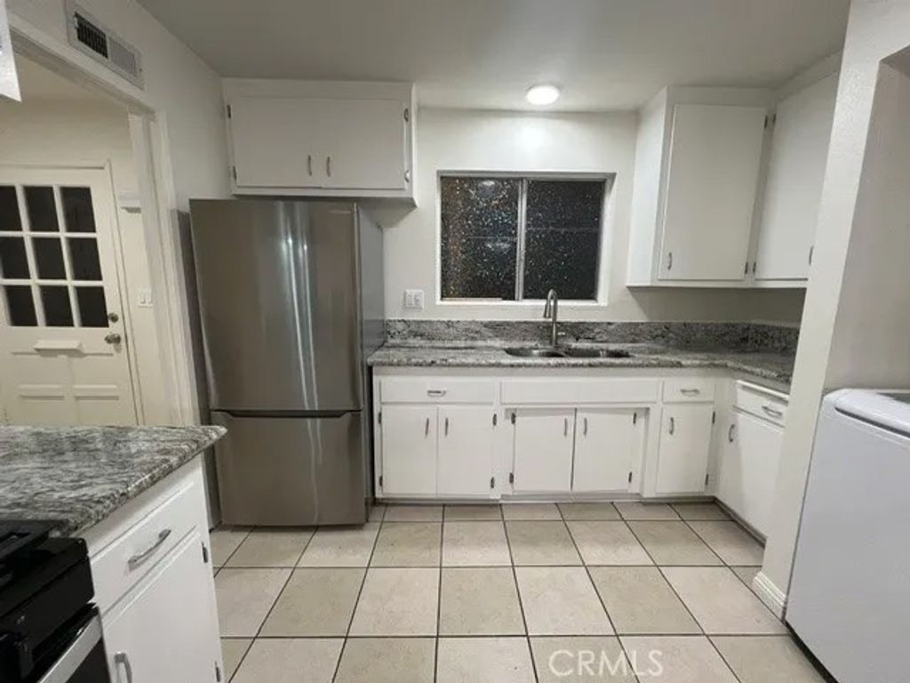 Photo of 684 E Lee Place, Azusa, CA 91702 (MLS # PW26065293)