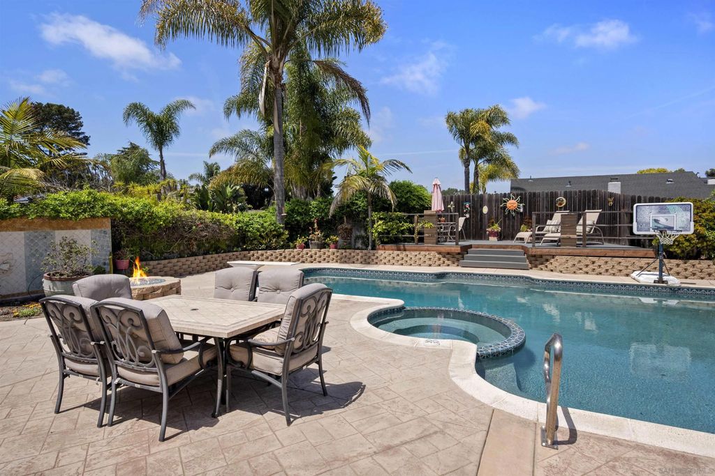 Photo of 1510 Orangeview Dr #1-2, Encinitas, CA 92024 (MLS # 2601016)