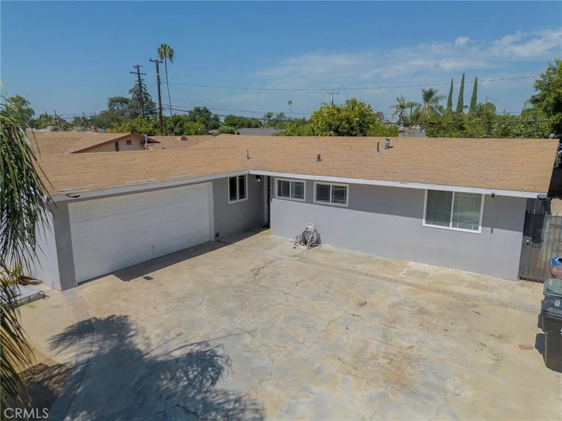 1023 N Orange