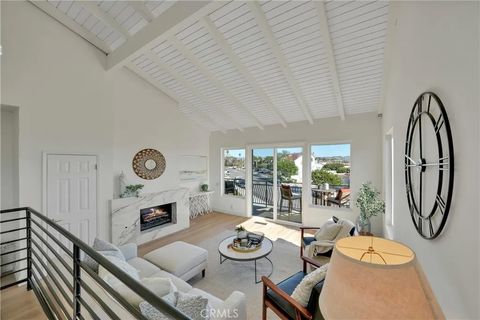 Tiny photo for 33695 Blue Lantern St, Dana Point, CA 92629 (MLS # OC25272276)