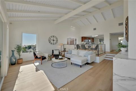 Tiny photo for 33695 Blue Lantern St, Dana Point, CA 92629 (MLS # OC25272276)