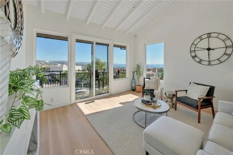 Tiny photo for 33695 Blue Lantern St, Dana Point, CA 92629 (MLS # OC25272276)