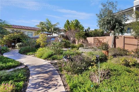 Tiny photo for 33695 Blue Lantern St, Dana Point, CA 92629 (MLS # OC25272276)