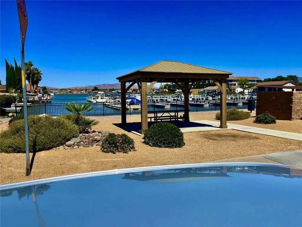 Photo of 13089 Bermuda Dunes Rd, Victorville, CA 92395 (MLS # FR26024980)