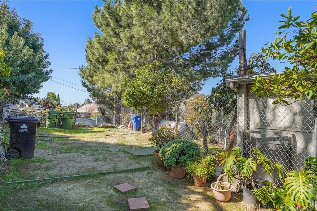 Photo of 2149 Fargo St, Los Angeles, CA 90039 (MLS # AR25246561)