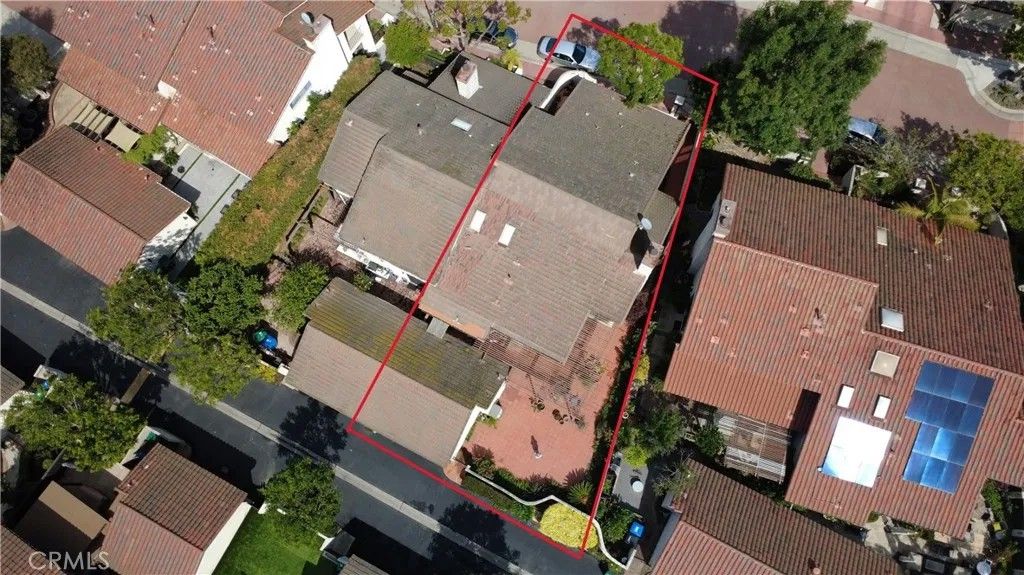 Photo of 644 Avery PL, Long Beach, CA 90807 (MLS # PW26098419)