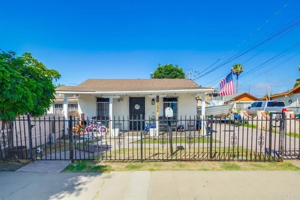 1828 B Avenue