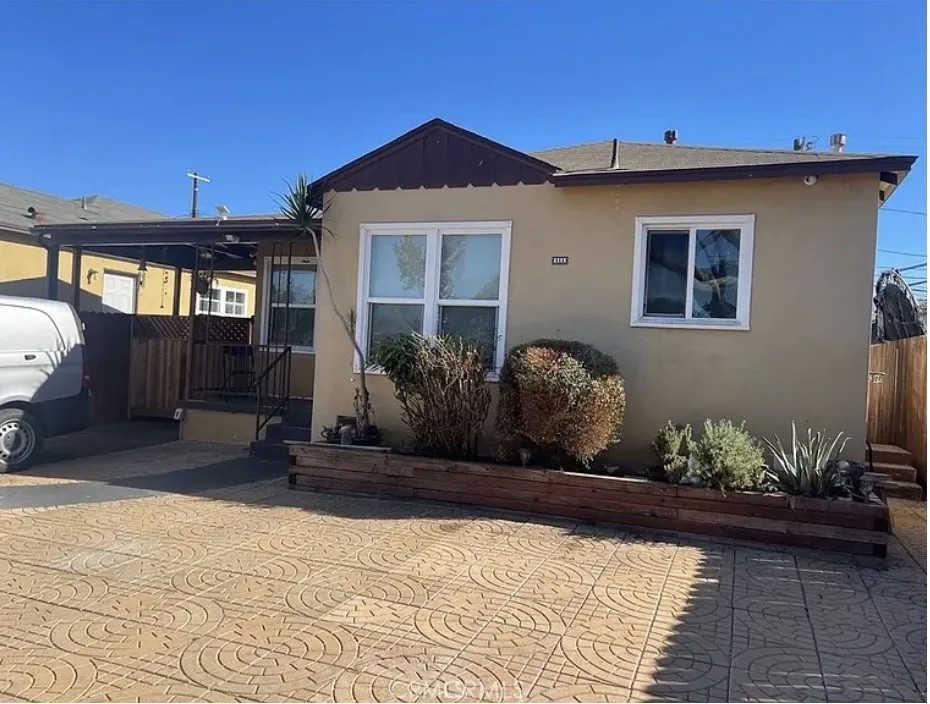 644 E 88th