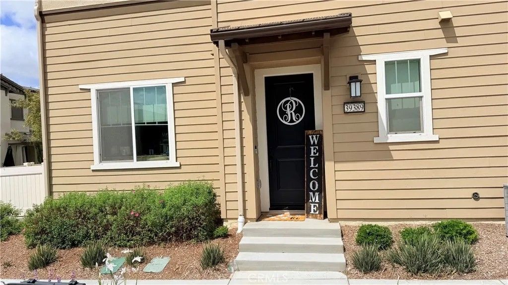 Photo of 39389 Corvina Ln, Temecula, CA 92591 (MLS # SW26089898)