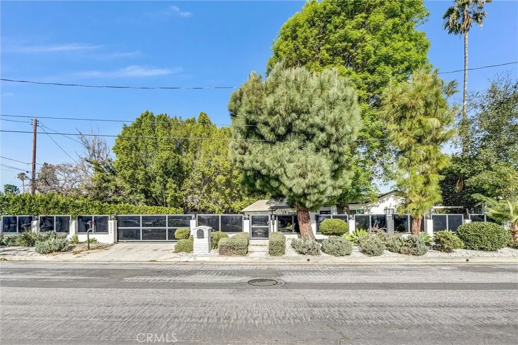 23245 Gonzales Drive