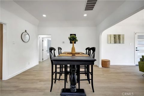 Tiny photo for 3515 S Norton Avenue, Los Angeles, CA 90018 (MLS # CV25235166)