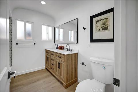 Tiny photo for 3515 S Norton Avenue, Los Angeles, CA 90018 (MLS # CV25235166)