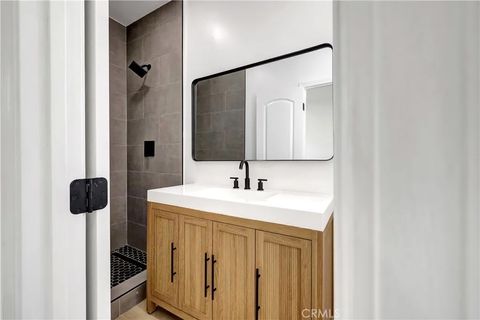 Tiny photo for 3515 S Norton Avenue, Los Angeles, CA 90018 (MLS # CV25235166)