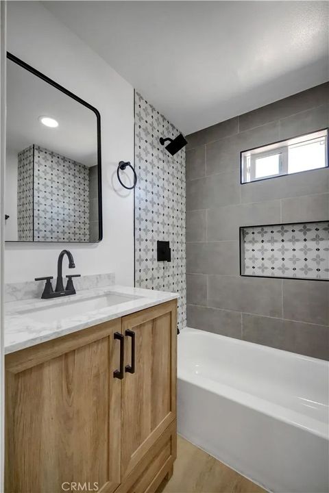 Tiny photo for 3515 S Norton Avenue, Los Angeles, CA 90018 (MLS # CV25235166)